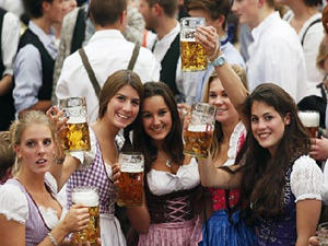 hà nội lọt top 10 thành phố uống bia lý tưởng nhất