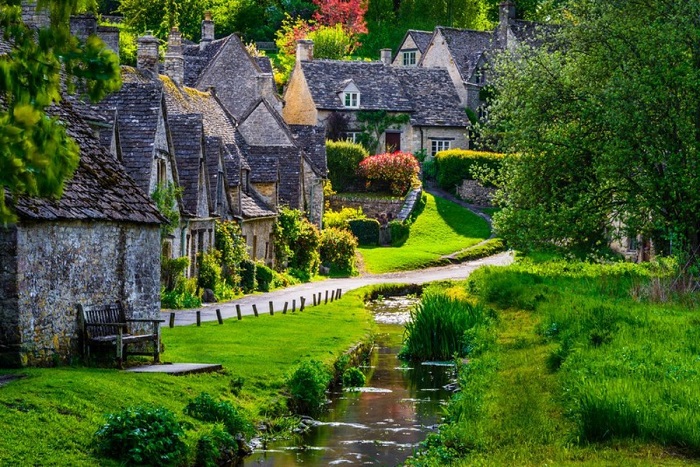 thị trấn nhỏ đẹp nhất thế giới, bạn muốn tới đâu trong danh sách những thị trấn nhỏ đẹp nhất thế giới này?
