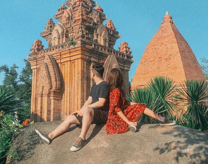Những tháp Chăm nổi tiếng ở Việt Nam kiến trúc đẹp, 'sống ảo' cực chuẩn
