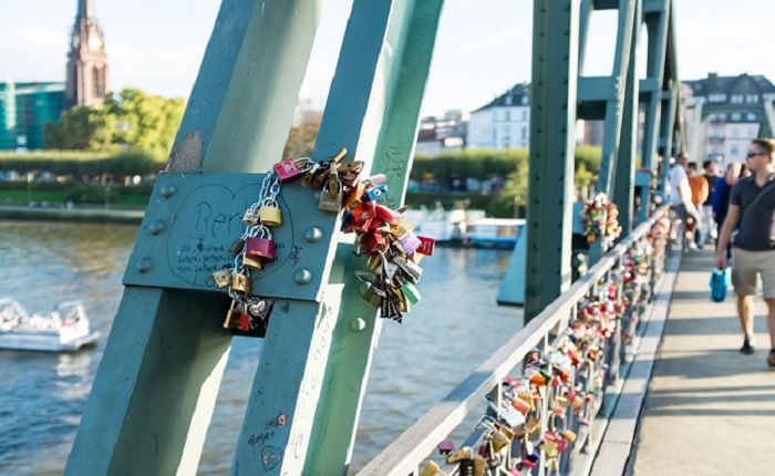 cây cầu tình yêu nổi tiếng thế giới, bắt sóng cảm xúc tại 8 cây cầu tình yêu nổi tiếng thế giới