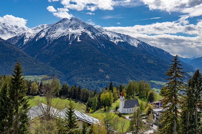 Những trải nghiệm du lịch ấn tượng trên dãy núi Alps hùng vĩ