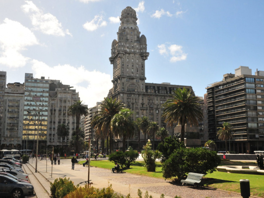 dạo quanh thủ đô montevideo – ‘viên ngọc quý’ của uruguay