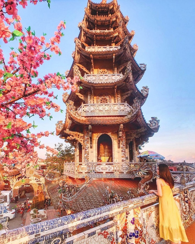 Những ngôi chùa đạt kỷ lục ở Việt Nam, có ngôi chùa 'Ve Chai' độc đáo
