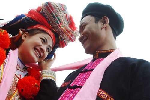 Lễ tơ hồng độc đáo của người Dao Sơn Đầu ở Thái Nguyên
