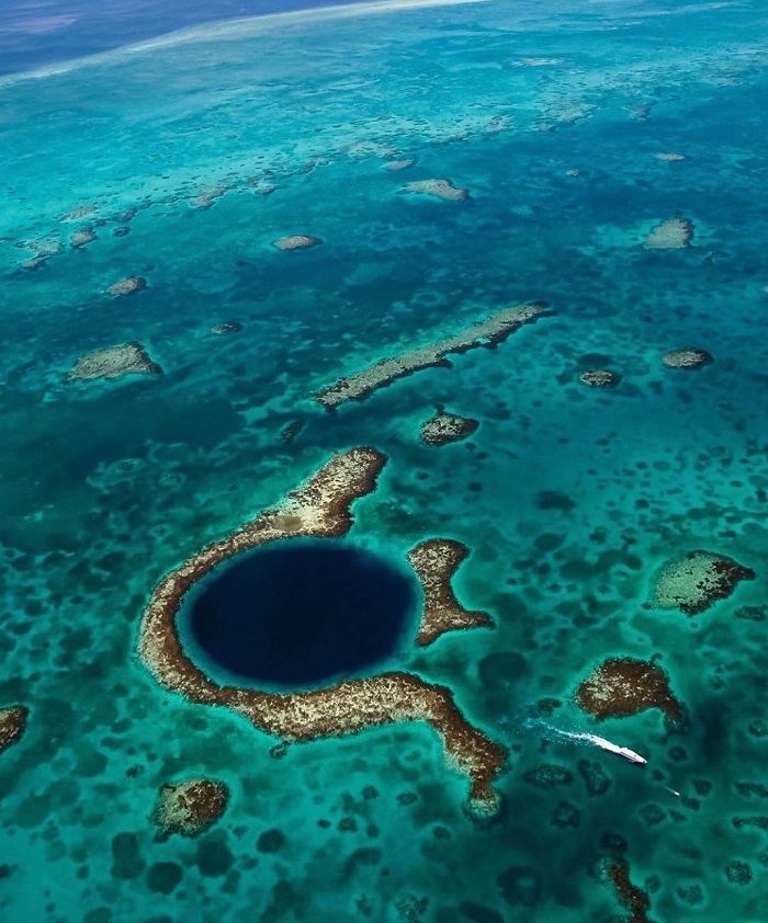 great blue hole, khám phá kỳ quan dưới đại dương great blue hole trên vùng biển caribe