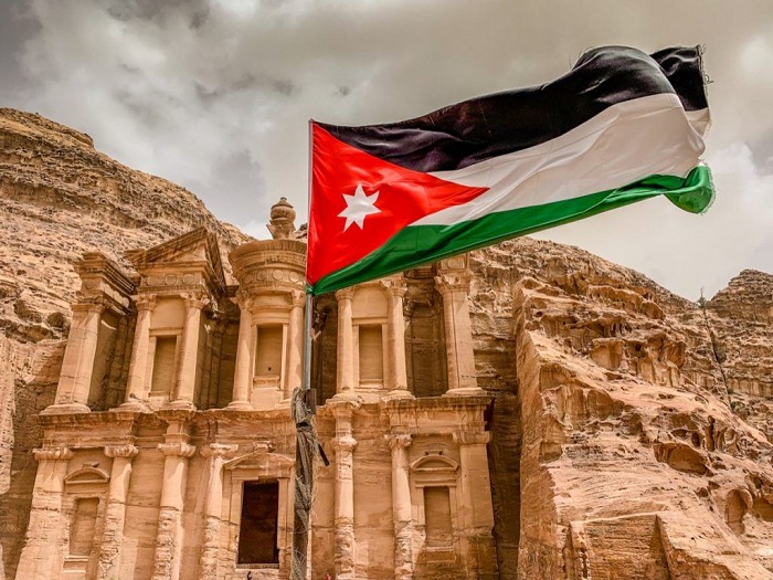 Du lịch Petra Jordan - một trong 7 Kỳ quan mới của thế giới