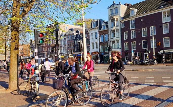 kinh nghiệm đi lại ở amsterdam dành cho những tín đồ du lịch