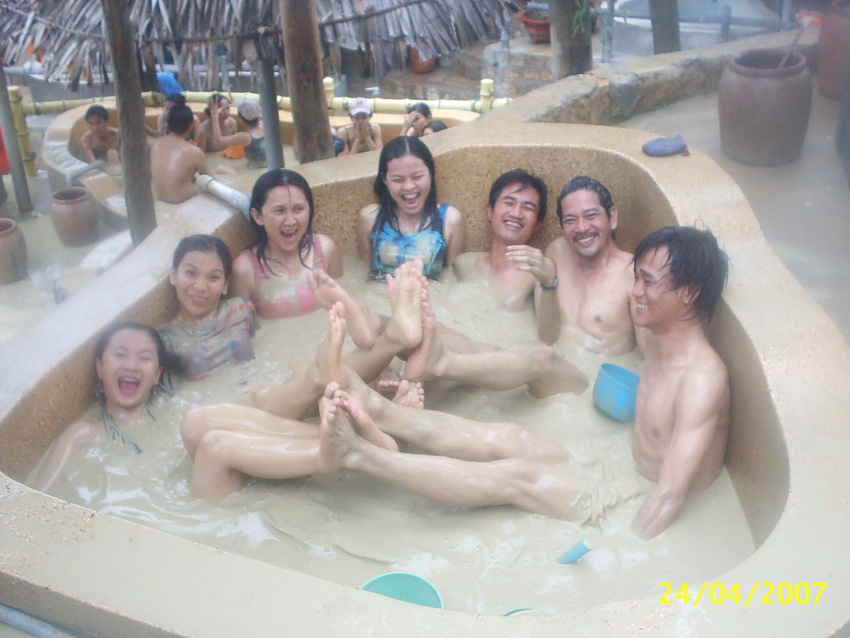 Du lịch Nha Trang tắm bùn khoáng lợi sức khỏe và đẹp da
