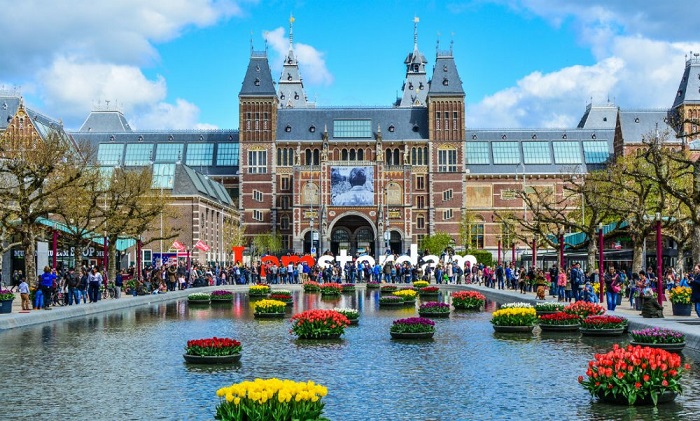 Những địa điểm du lịch nổi tiếng tại Amsterdam – thủ đô của Hà Lan