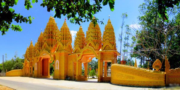 đền chùa, chùa khmer, du lịch tâm linh, khám phá trà vinh, tranh phật, thăm chùa khmer chiêm ngưỡng tranh phật
