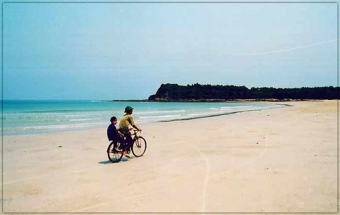 Khám phá vẻ đẹp biển đảo Việt Nam