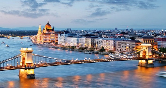 Những địa điểm du lịch nổi tiếng tại Hungary mà bạn không nên bỏ lỡ