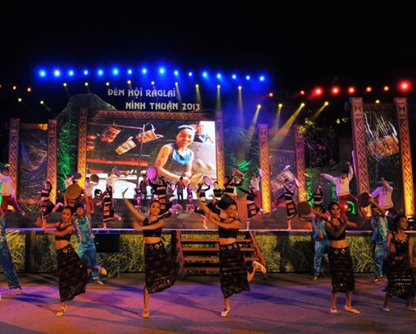 Ninh Thuận - Diễn ra ngày hội văn hóa dân tộc Ra glai
