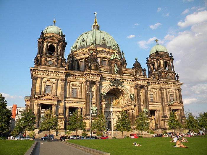 những địa điểm du lịch nổi tiếng tại berlin mà bạn không nên bỏ qua