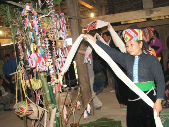 du lịch mùa xuân, lễ hội - sự kiện, người dân tộc, vui chơi giải trí, lễ hội dâng hoa măng của người la ha - kho báu nghi thức và nghệ thuật độc đáo