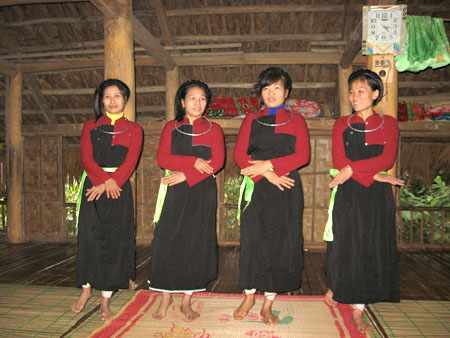 phong tục truyền thống, sịnh ca người cao lan, văn hóa bắc giang, nét đẹp văn hóa bắc giang - tiếng hát sịnh ca người cao lan