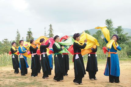du lịch yên bái, hát quan làng, lễ hội truyền thống, văn hóa người tày, hát quan làng trong đám cưới người tày xuân lai - yên bái