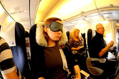 du lịch bằng máy bay, mẹo vặt hằng ngày, để bạn ngủ ngon trên máy bay
