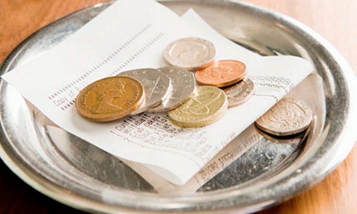 nguyên tắc đưa tiền tip khi đi du lịch châu á bạn nên nhớ!
