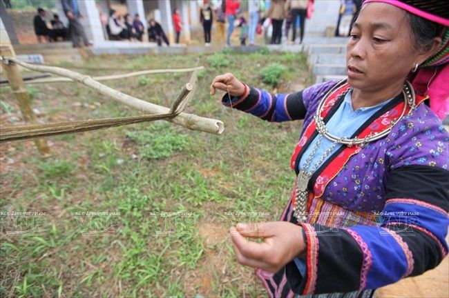 Làm lanh – Nghề truyền thống của đồng bào Mông