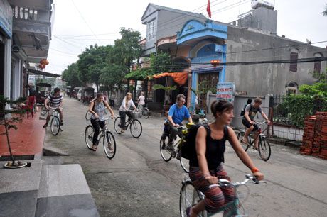 bãi cháy quảng ninh, du lịch vịnh hạ long, đảo bồ hòn quảng ninh, đảo cô tô quảng ninh, đền cửa ông quảng ninh, nghỉ hè về quan lạn