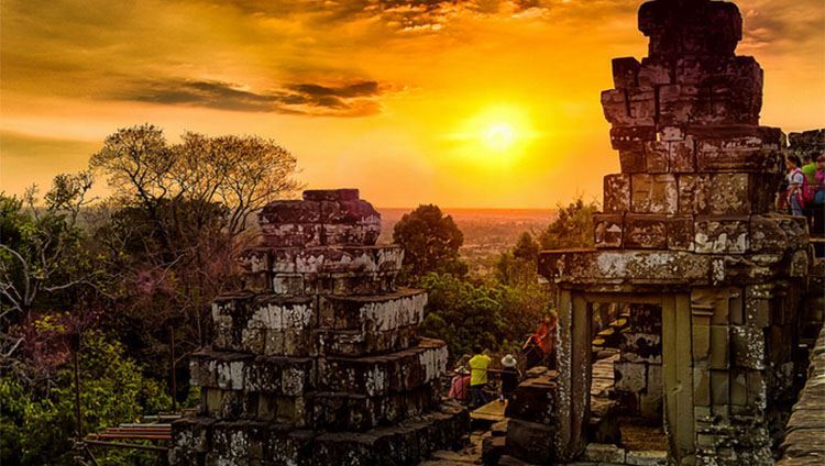 Khám phá đền Angkor Wat đầy cổ kính và thanh bình