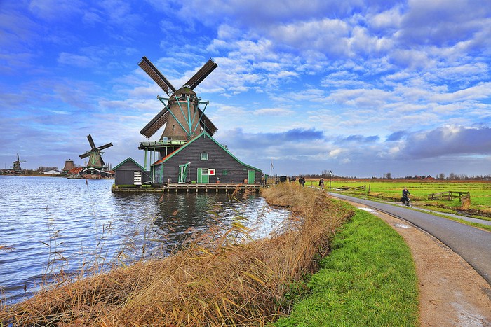 Kinh nghiệm xin visa Hà Lan dành cho những ai đi du lịch hay học hành, làm việc.