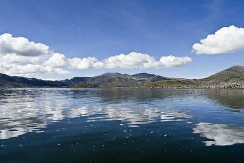 Những huyền thoại bí ẩn về hồ Titicaca
