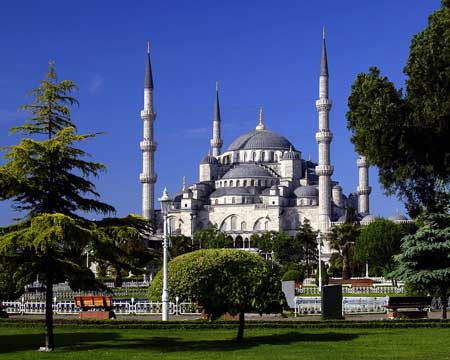 Thăm nhà thờ mái bát úp đồ sộ nhất thế giới - Hagia Sophia