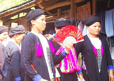 Khám phá lễ cưới truyền thống người Dao họ