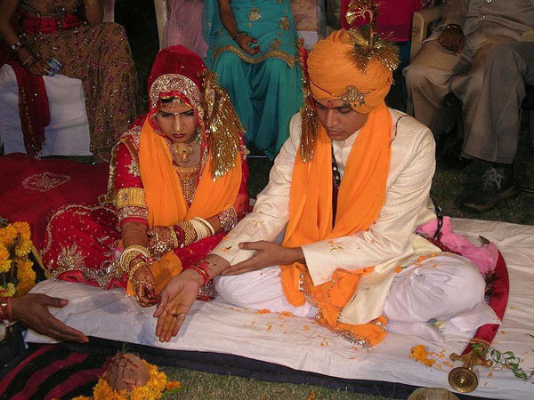 Rực rỡ đám cưới truyền thống Ấn Độ