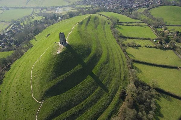 Xanh mướt ngọn đồi thần thoại nước Anh