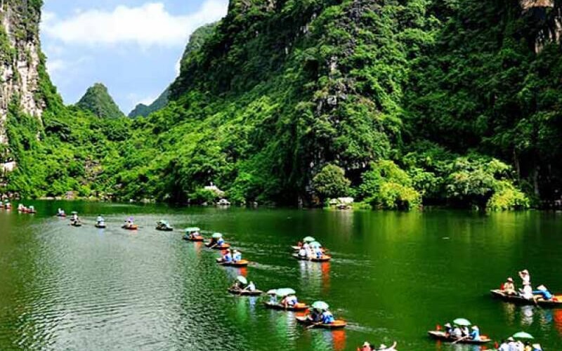 Điểm qua 10 địa điểm du lịch Ninh Bình bạn nhất định phải đến