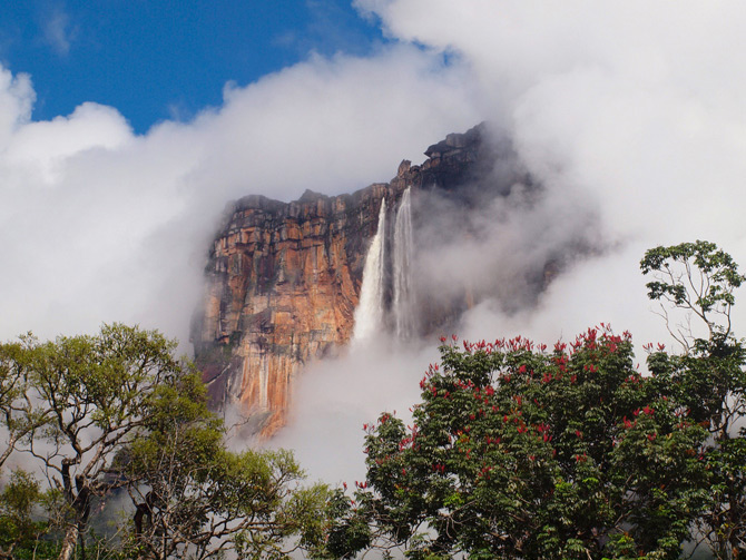 Ngẩn ngơ trước ngọn thác cao nhất thế giới ở Brazil