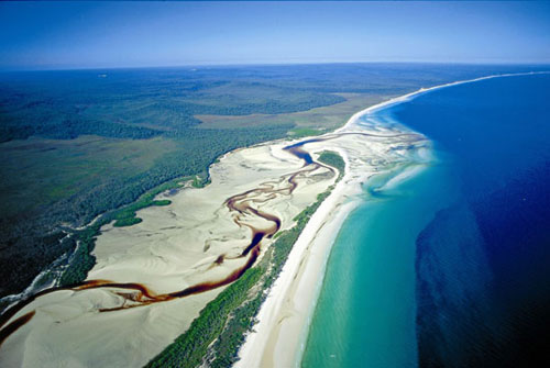 Đến đảo cát lớn nhất thế giới Fraser, Australia