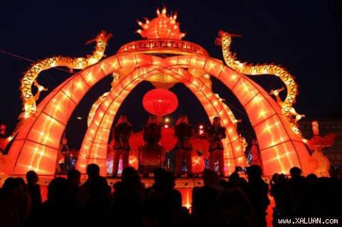 Trung Quốc rực rỡ trong lễ hội đèn lồng