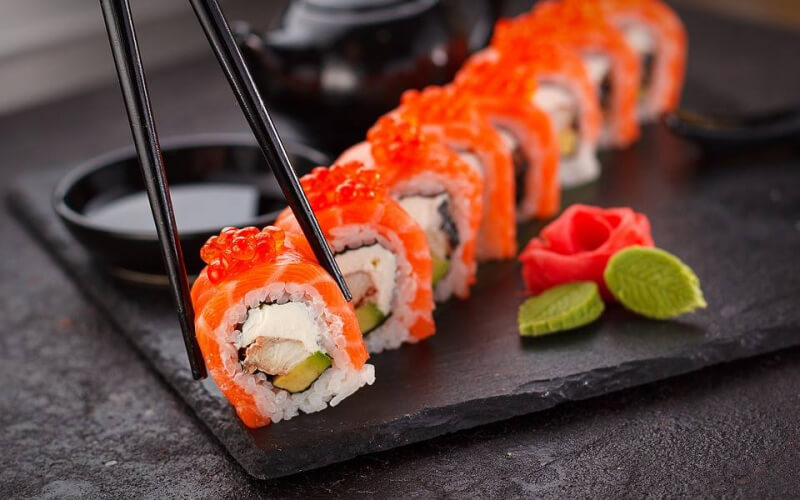Tổng hợp những quán ăn, nhà hàng sushi Nhật cực chất lượng ở Phú Nhuận