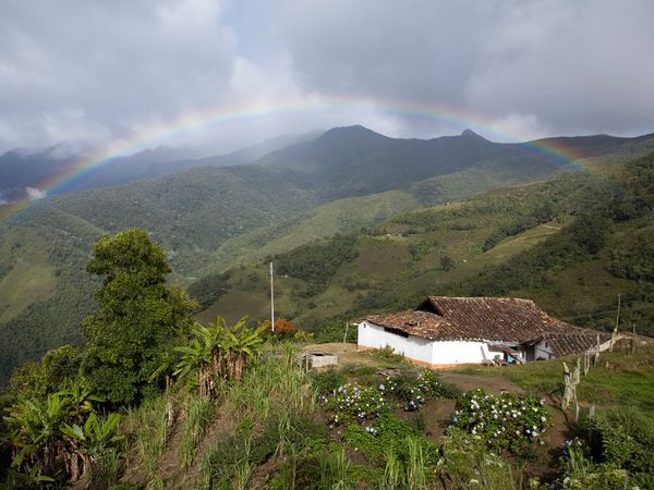 thiên nhiên và sắc màu văn hóa venezuela