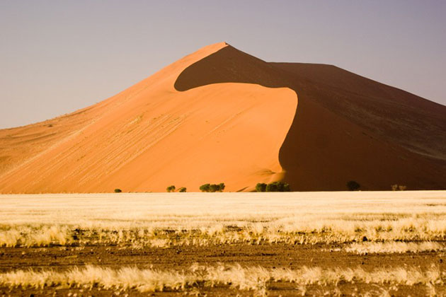 Namib-Sa mạc quyến rũ bí ẩn ở Namibia