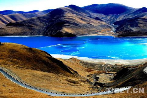 Yumco Yamzhog, hồ đẹp lung linh ở Tây Tạng