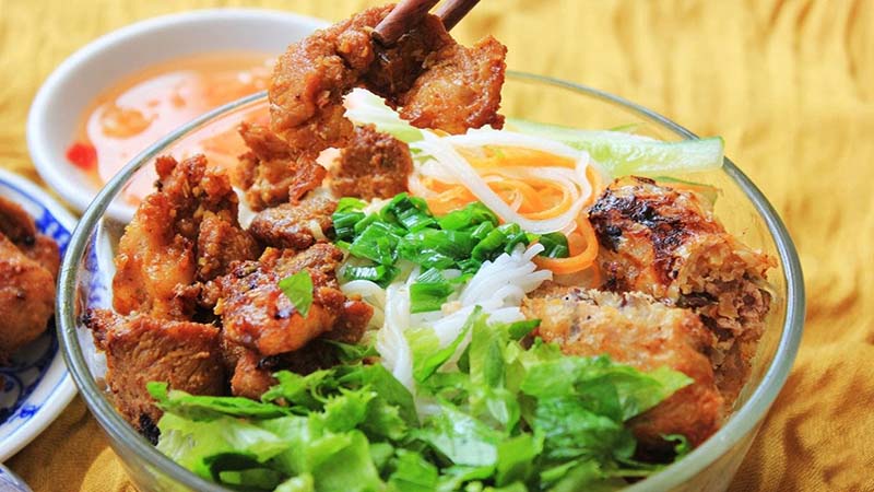 kinh nghiệm hay tại bachhoaxanh, 6 quán bún thịt nướng siêu ngon, nổi tiếng nhất tại quận 8