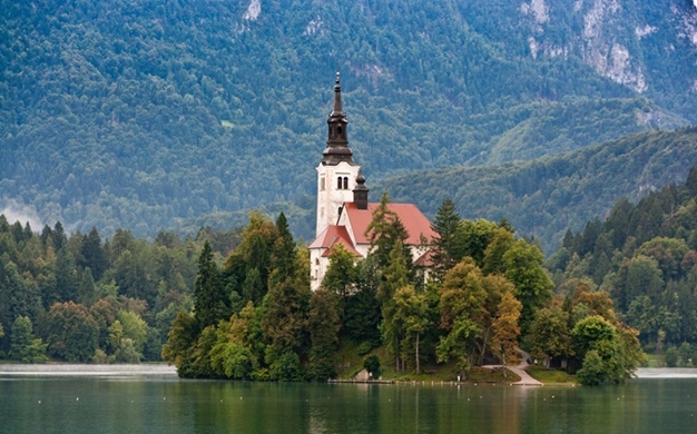 Hòn đảo dễ thương nhỏ bé ở Slovenia