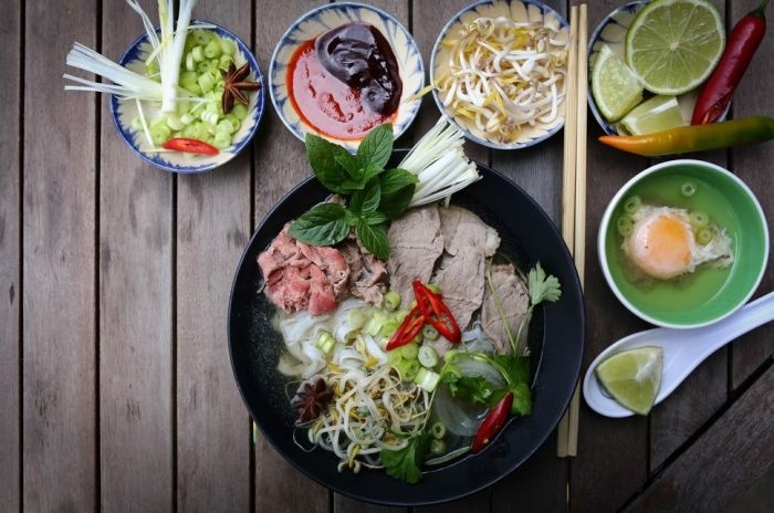 Những món ăn Việt làm từ sợi khiến cho du khách nước ngoài mê mẩn