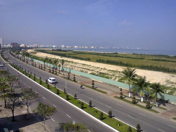 Nguyễn Tất Thành – cung đường biển xanh tuyệt đẹp của Đà Nẵng
