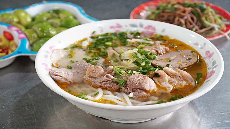 Quán bún bò quận 7, 10 quán bún bò quận 7 ngon, chất lượng, phục vụ tốt