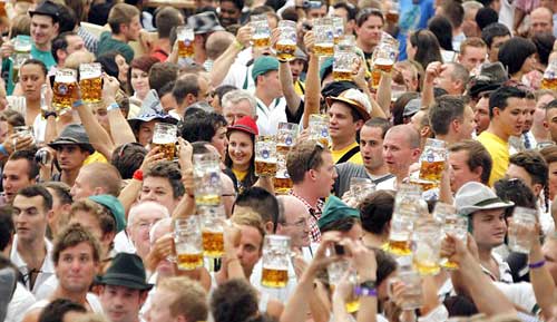 lễ hội bia tưng bừng ở đức