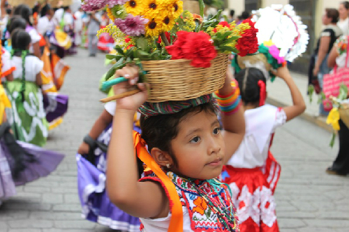 sôi động lễ hội tôn vinh nữ thần ngô ở mexico