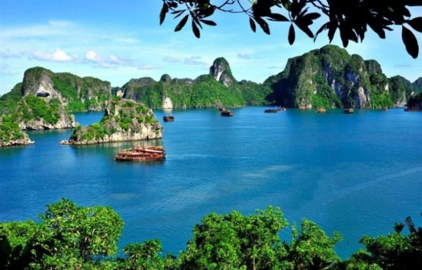 10 vịnh biển không thể bỏ qua ở Việt Nam