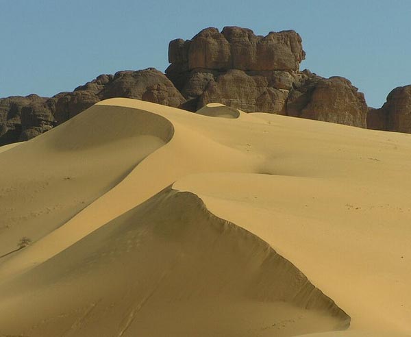 bí ẩn trong hoang mạc sahara