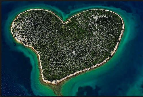 Đảo Tình Nhân lãng mạn trên biển Adriatic